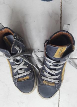 Кожанные  кроссовки-ботиночки на осень-весна от primigi-италия