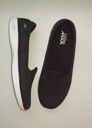 Skechers goga max мокасини на дівчинку, р. 36, устілка 23 см