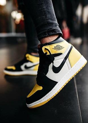 Жіночі кросівки nike air jordan 1 retro mid black yellow white