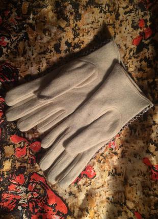 Продам новые перчатки ,размер м.