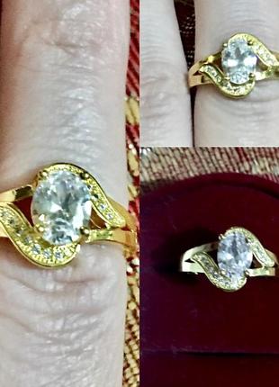 Кольцо с кубическим цирконом 18k3 фото