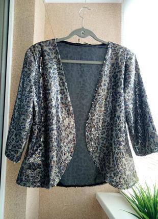 Праздничный пиджак/накидка в пайетки в модный леопардовый принт