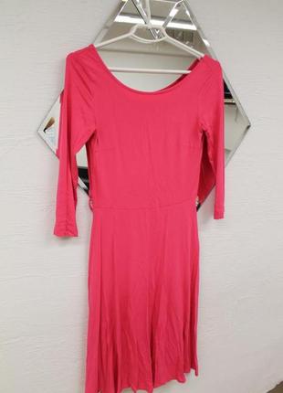 Яскраве жіноча рожеве трикотажне плаття5 фото