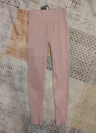 Спортивные бесшовные лосины леггинсы тайтсы workout primark в рубчик