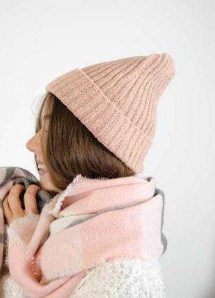 Новая теплая зимняя, осенняя шапка – бини с отворотом розового цвета с примесью шерсти1 фото