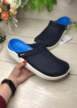 Сабо кроксы crocs literide™ clog navy/white (темно-синий)7 фото