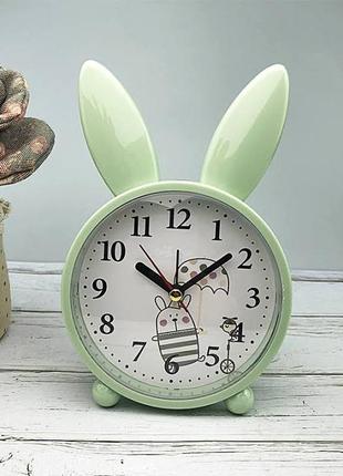 Детские настольные часы-будильник милый кролик. светло-зеленый