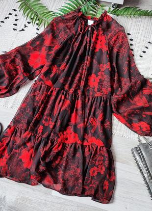 Прекрасна шифонова сукня в червоні квіти h&m