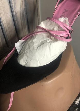 Туфлі чорні з рожевими зав’язками2 фото