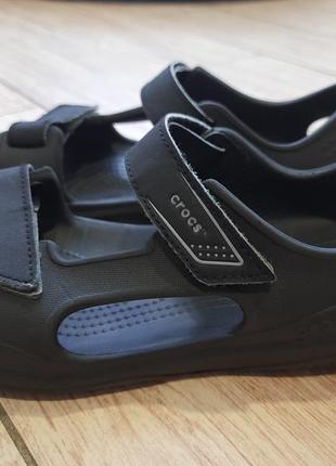Босоножки на мальчика,crocs j3