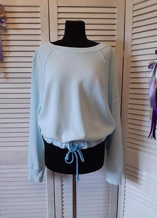 Укороченная кофта в спортивном стиле united colors of benetton