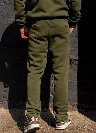 Утепленные штаны цвета хаки прямого кроя3 фото