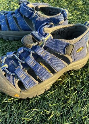 Босоніжки keen