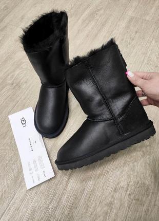 Женские угги ботинки оригинал! кожа черные средние змейка ugg australia. код 10001