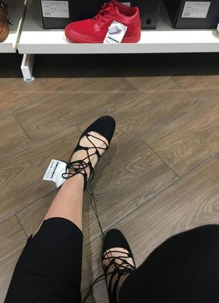 Шикарні туфлі на шнурівці h&m2 фото