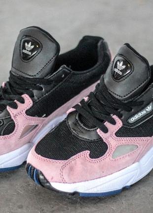 Стильные женские кроссовки adidas falcon black/pink7 фото