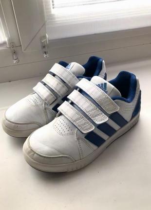 Кросвіки adidas 💙