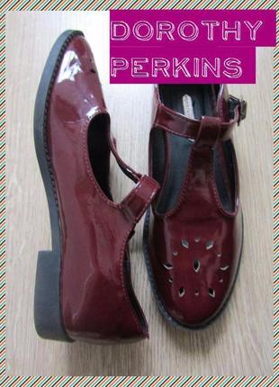 Туфли на низком каблуке dorothy perkins-по стельке 24,5 см.