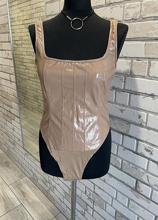 Лаковий боді