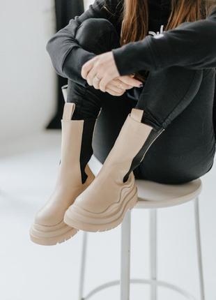 Bottega veneta beige популярні масивні сапожки черевики бежеві кремові з хутром беж крем знижка скидка массивные сапоги ботинки натуральна шкіра кожа7 фото