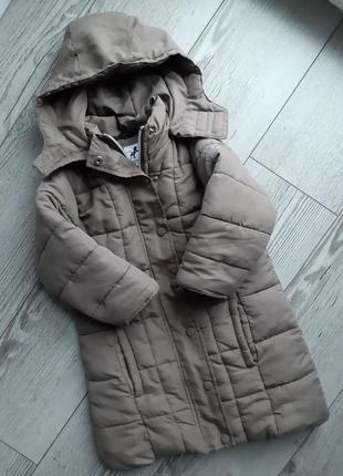 Довга зимня куртка на дівчинку