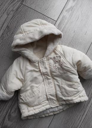 Теплая куртка на новорожденную девочку