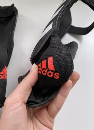 Футбольные защитные щитки adidas2 фото