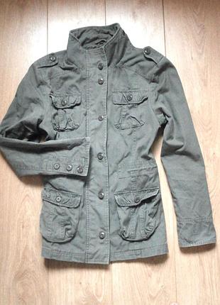 Курточка ветровочка
