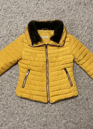 Красивая осенняя куртка