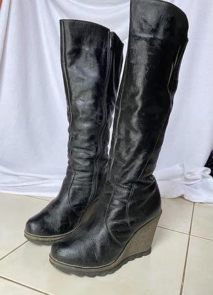 Шкіряні зимові чоботи на підборах