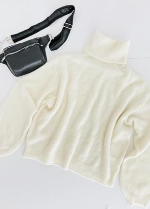 Светр жіночий джемпер оверсайс коміром гольф білий колір молочний водолазка базовий шерсть теплий альпака