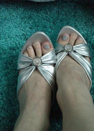 Босоножки-сабо серебро