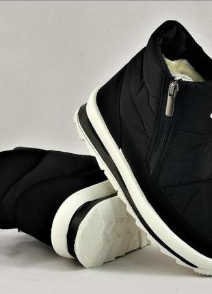 Чорні кросівки снікерси на хутрі на меху зима зимові,чорні дутіки мунбутси уггі ботинки сапоги хутро мех зима зимові