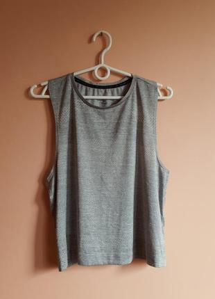 Сіра спортивна майка