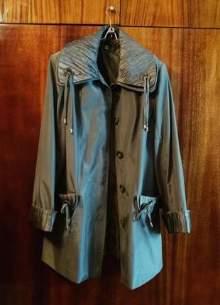 Плащ жіночий