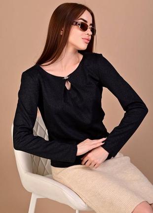 Красиві жіночі блузи в кольорі кобальт