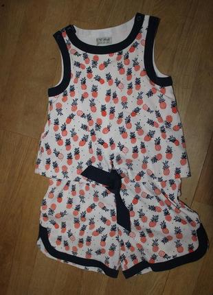 Комбинезон , шорты в ананасики next