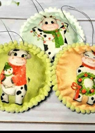 Фетрові новорічні іграшки