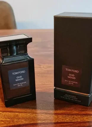 Парфумована вода tom ford oud wood