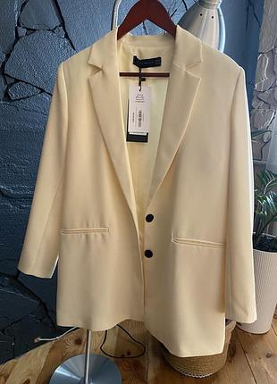 Новий подовжений піджак