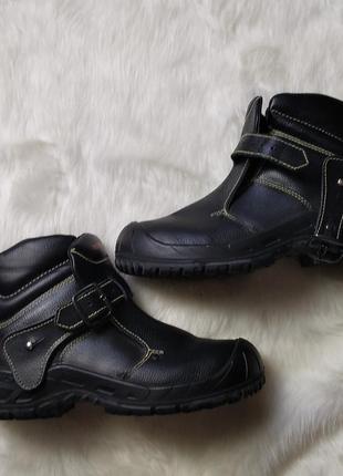 Шкіряні черевики