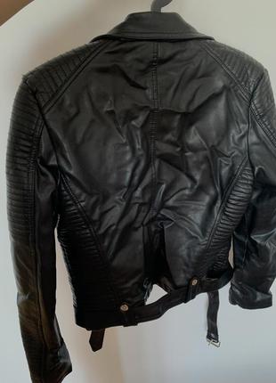 Шкіряна(еко) куртка косуха з хутром3 фото