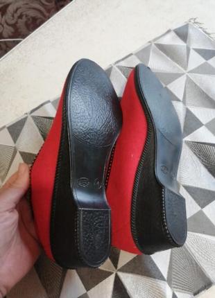 Капці в українському стилі