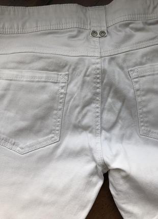Белые джинсы terranova3 фото
