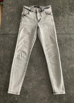 Джинси reserved