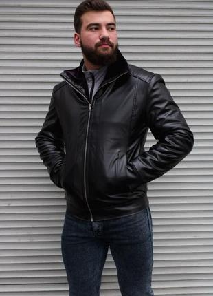 Шкіряна куртка на хутрі без капюшона