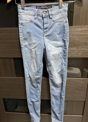 Джинси
