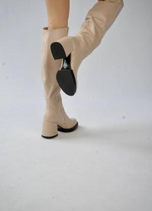 Ексклюзивные сапоги из натуральной итальянской кожи на каблуке2 фото