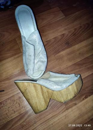 Шлепки на платформе высокие 37 р