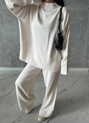 Молочний вязаний костюм широкі штани брюки кльош і худі светр кофта оверсайз4 фото